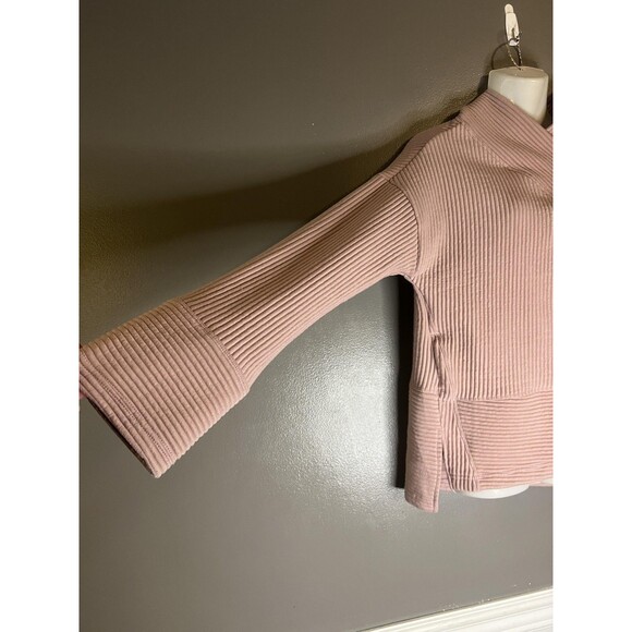 Tahari Sport Sweater Womens Small Pink Ribbed Shawl Collar Bell Sleeve Pullover - Picture 4 of 6